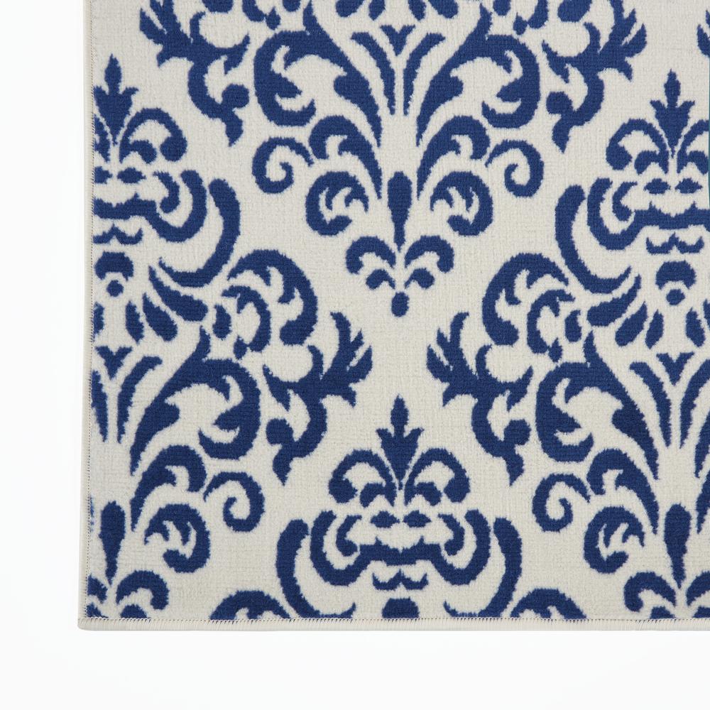 Transitional Rectangle Area Rug, 4' x 6'. Picture 5