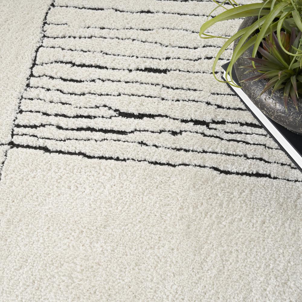 Scandinavian Rectangle Area Rug, 8' x 10'. Picture 8