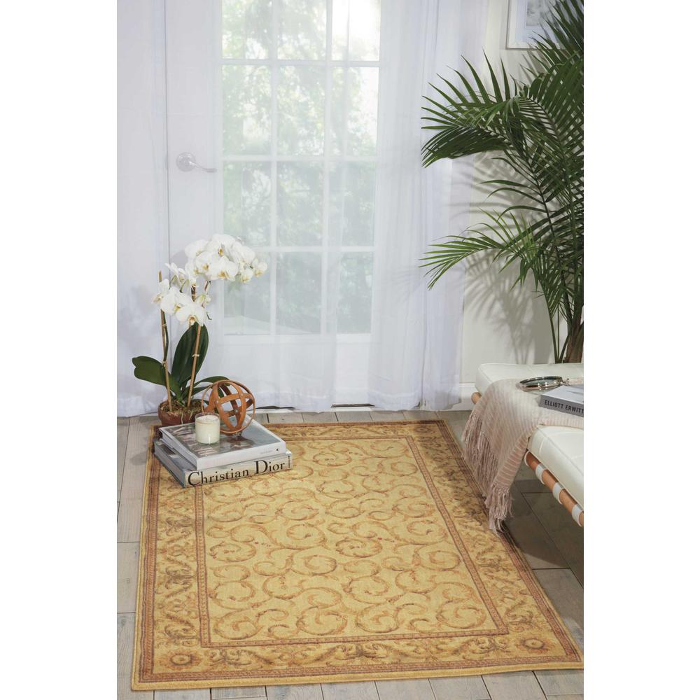 Traditional Rectangle Area Rug, 2' x 3'. Picture 3