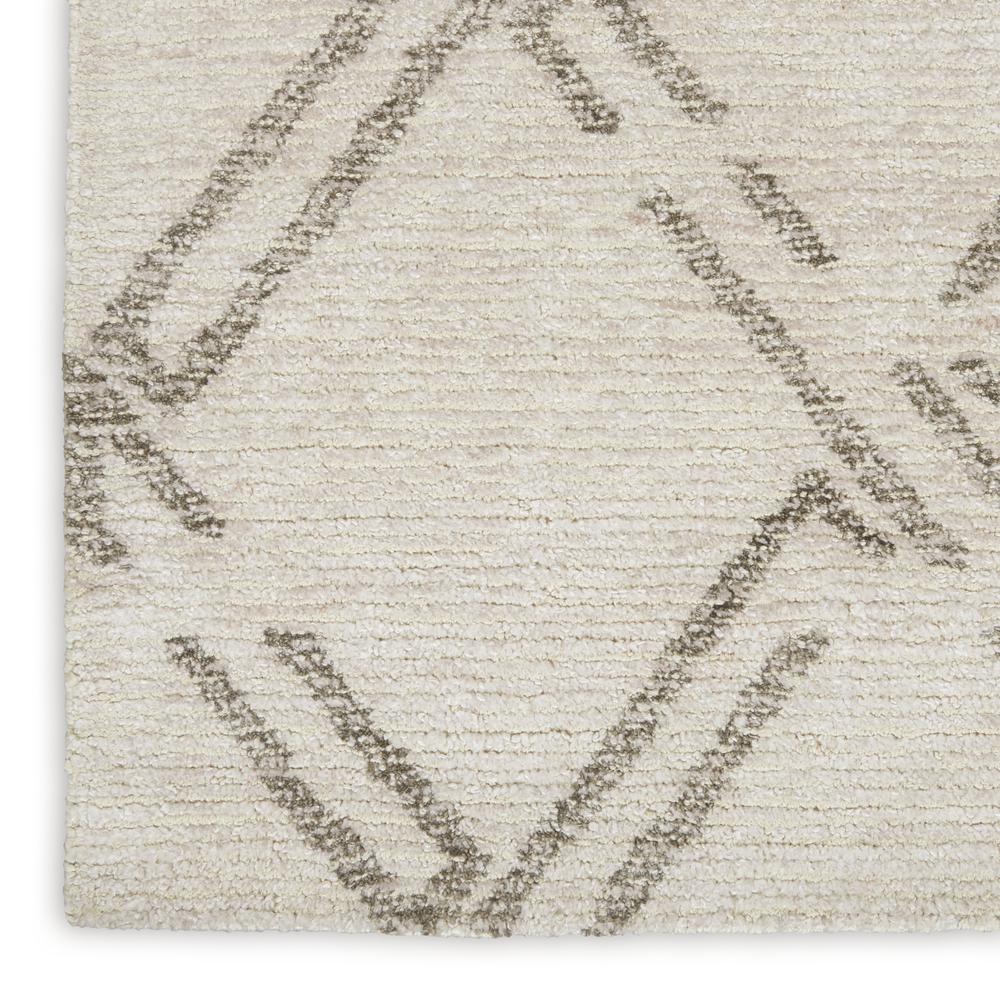 Nourison Venosa Runner Area Rug, Ivory/Grey, 2'3" x 7'6", VSN01. Picture 5