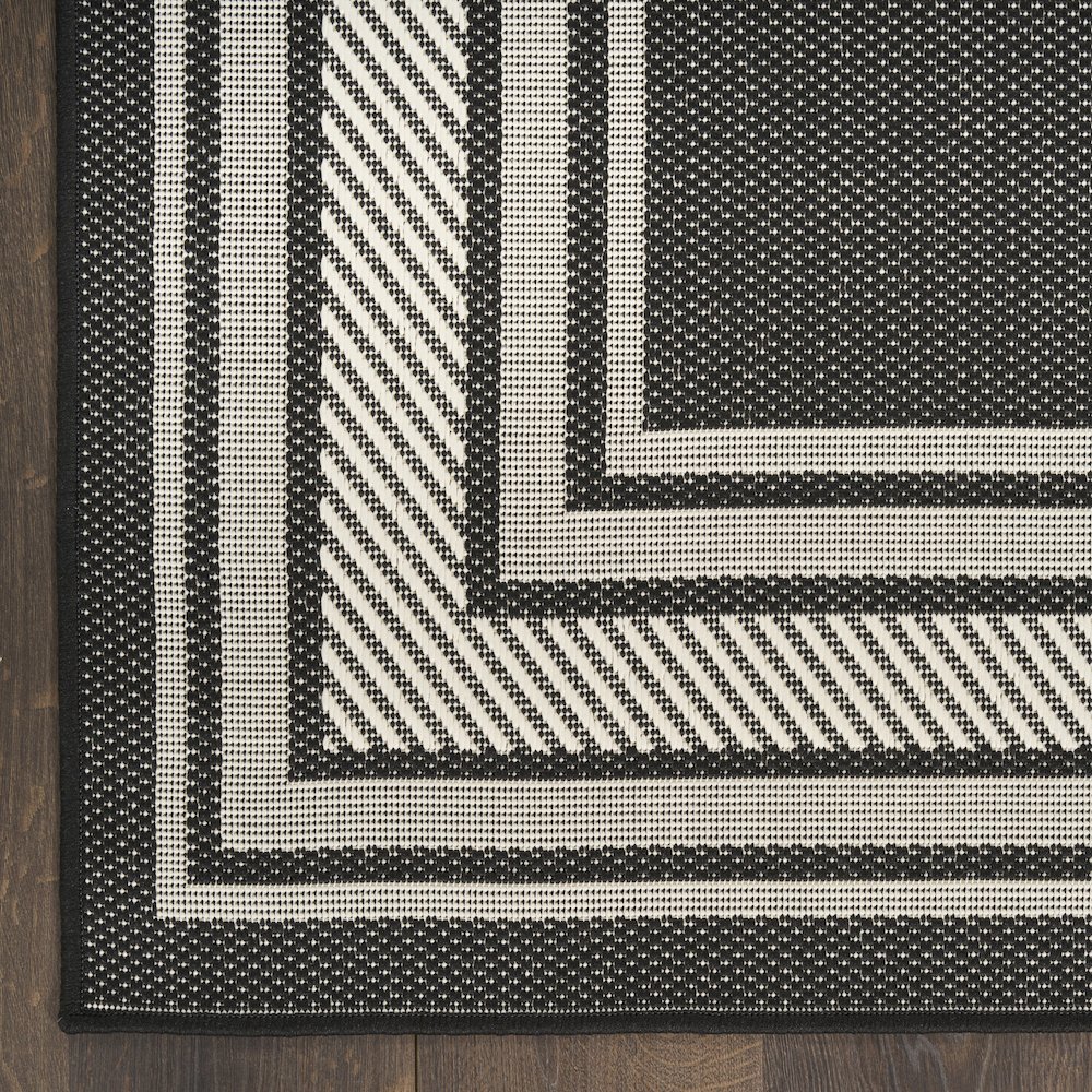 Nourison Home Horizon Indoor/Outdoor Area Rug. Picture 4