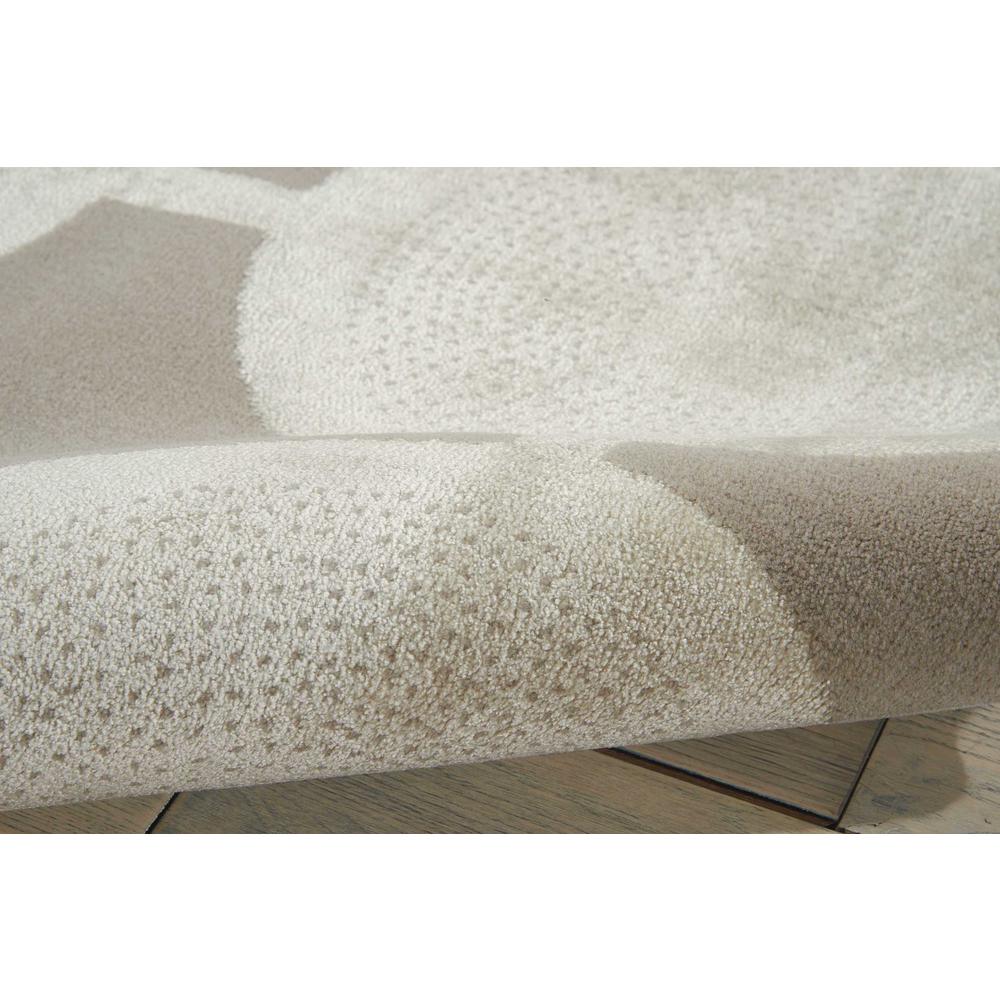 Luminance Area Rug, Feather, 3'5" x 5'5". Picture 4
