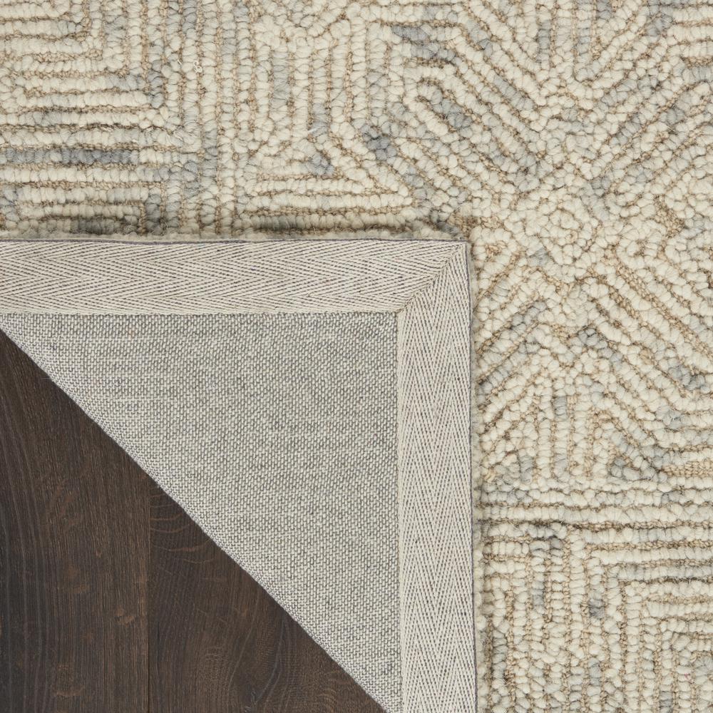 Modern Rectangle Area Rug, 5' x 7'. Picture 3