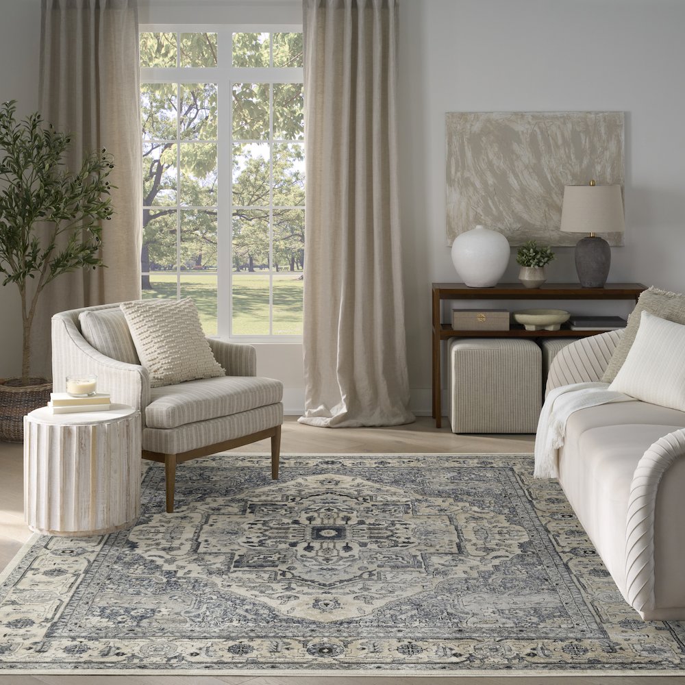 Concerto 7'10" x 9'10" Ivory Navy Vintage Indoor Rug. Picture 9