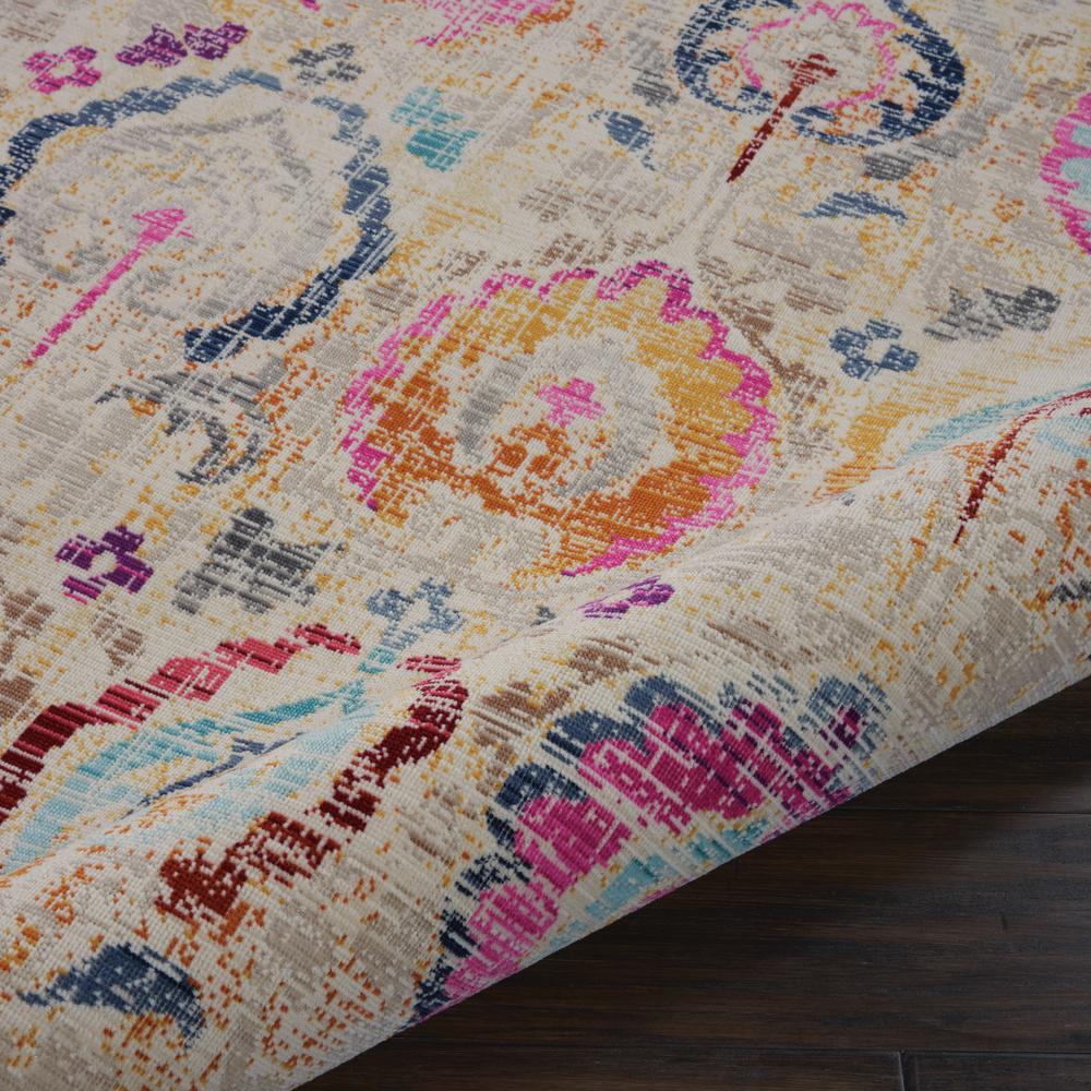 Vintage Round Area Rug, 4' x Round. Picture 8