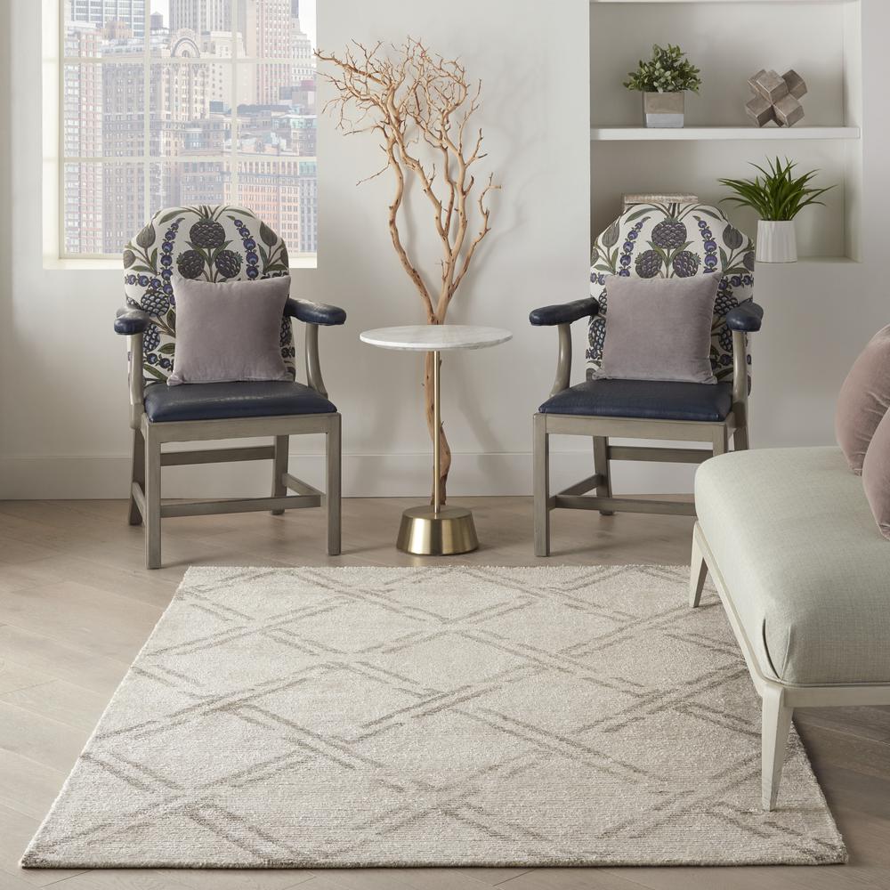 Nourison Venosa Area Rug, Ivory/Grey, 3'9" x 5'9", VSN01. Picture 2
