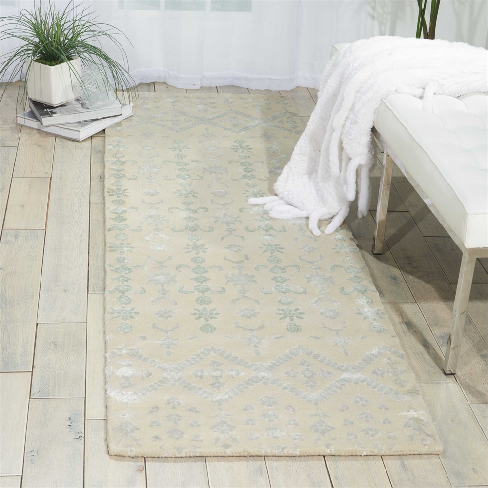 Symphony Ivory Area Rug. Picture 4