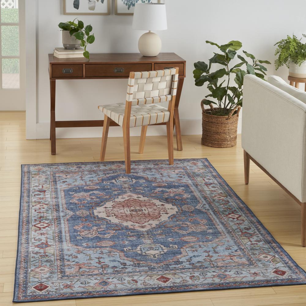 Vintage Rectangle Area Rug, 5' x 7'. Picture 2