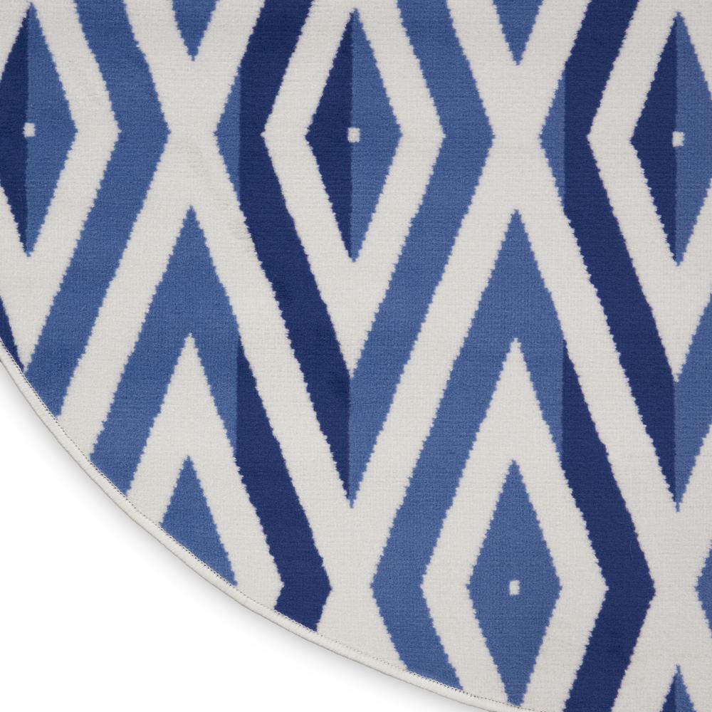 Modern Round Area Rug, 5' x Round. Picture 6