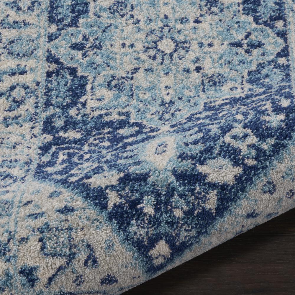 Vintage Rectangle Area Rug, 2' x 4'. Picture 8