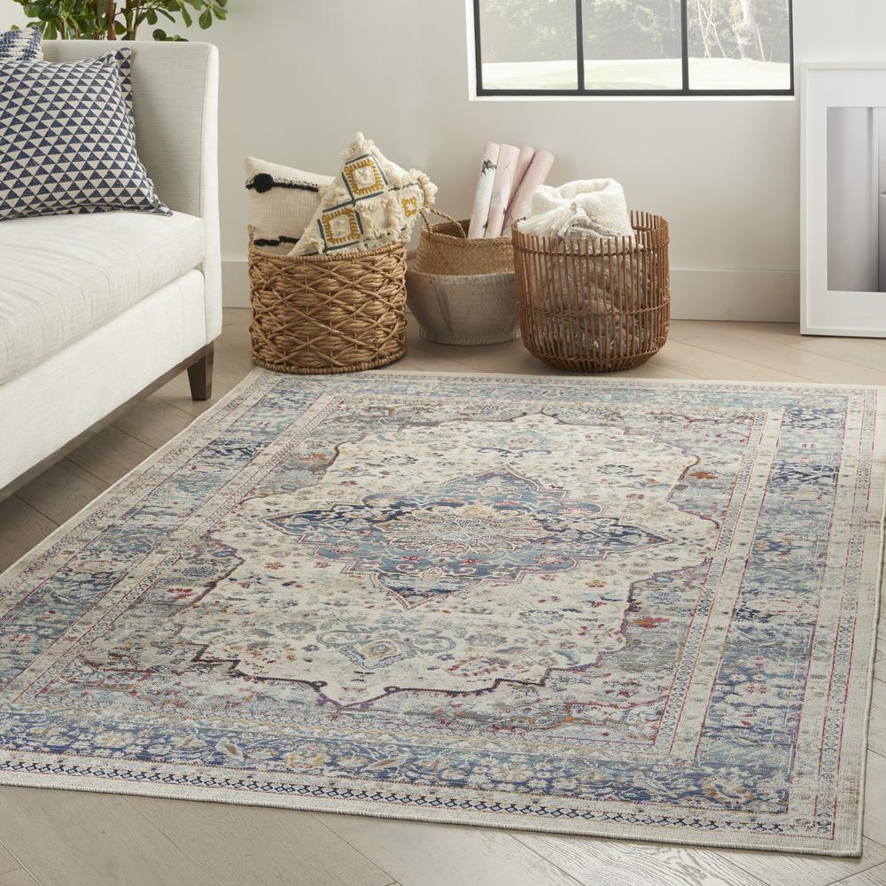 Vintage Rectangle Area Rug, 4' x 6'. Picture 3