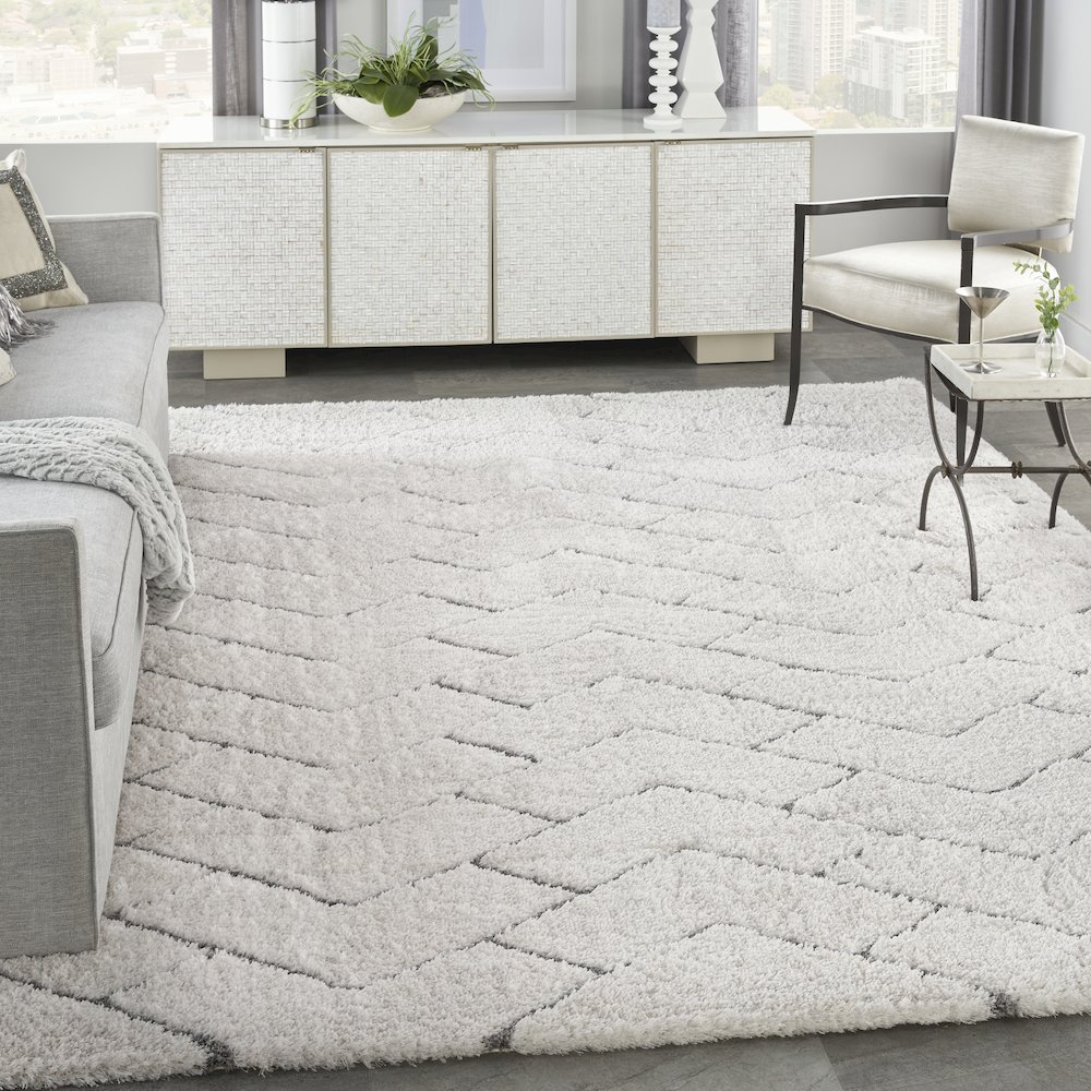 Nourison Home Luxurious Shag Area Rug. Picture 2