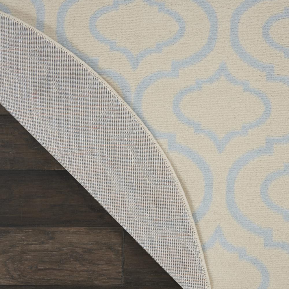 Contemporary Round Area Rug, 5' x Round. Picture 3