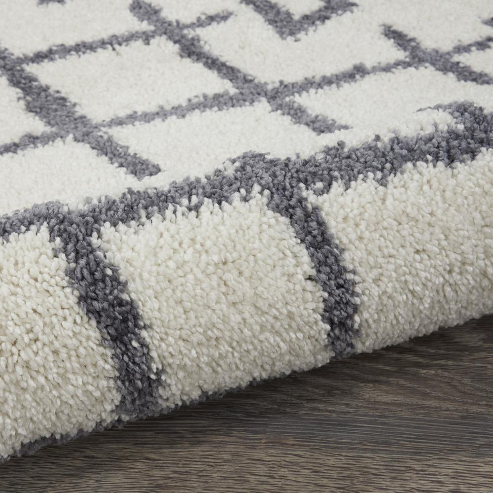 Moroccan Shag Area Rug, White, 2'2" x 4'. Picture 7
