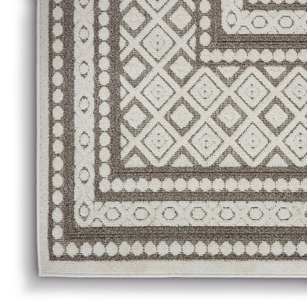 CLA02 Calobra Lt Grey Area Rug- 4' x 6'. Picture 5