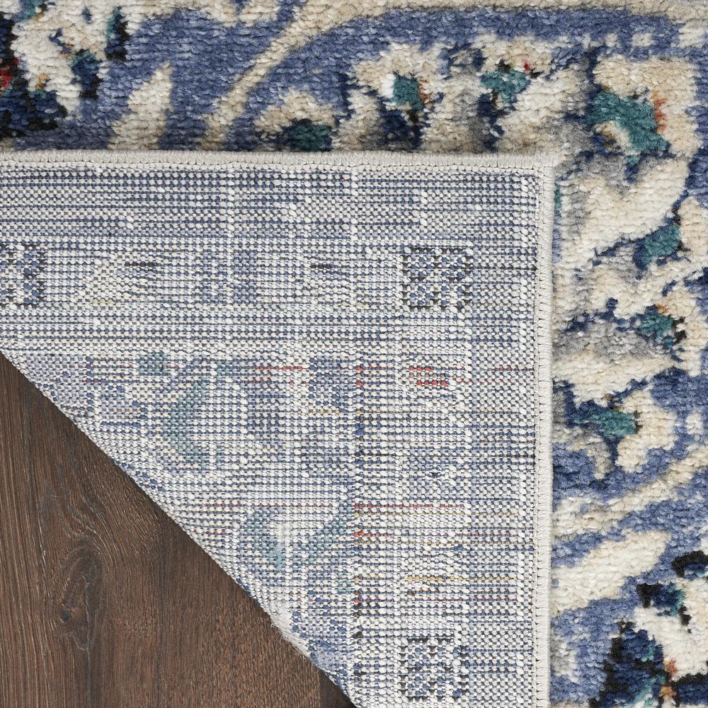 Transitional Rectangle Area Rug, 2' x 3'. Picture 4