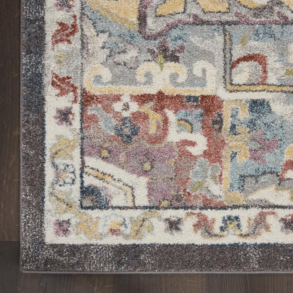 Vintage Rectangle Area Rug, 5' x 7'. Picture 4