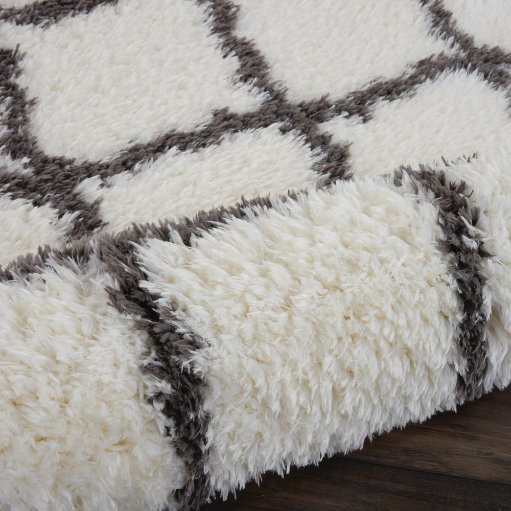 Shag Rectangle Area Rug, 4' x 6'. Picture 7