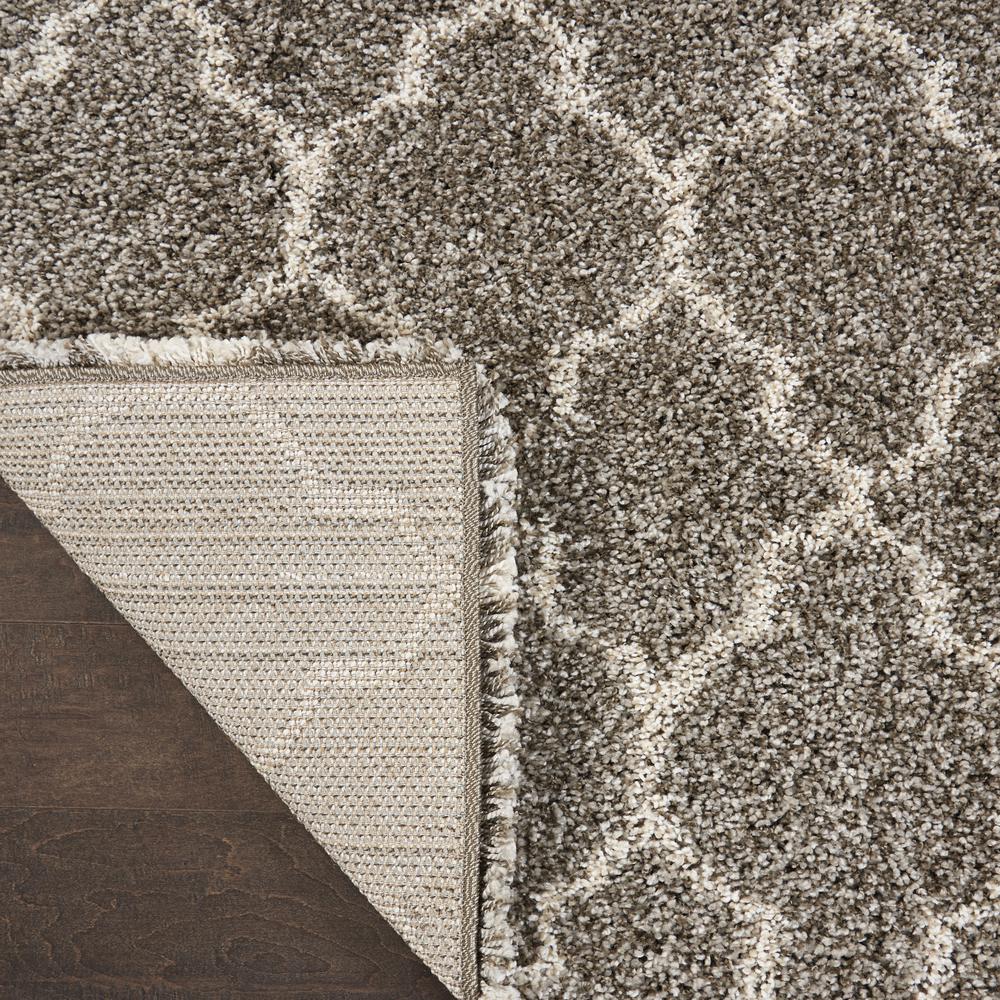 Amore Area Rug, Stone, 3'11" x 5'11". Picture 3