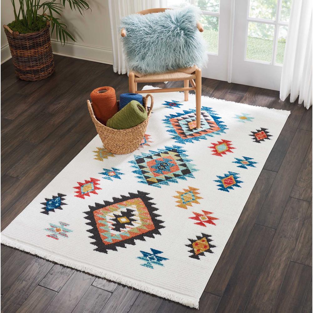 Tribal Decor Area Rug, White, 3'11" x 6'2". Picture 2