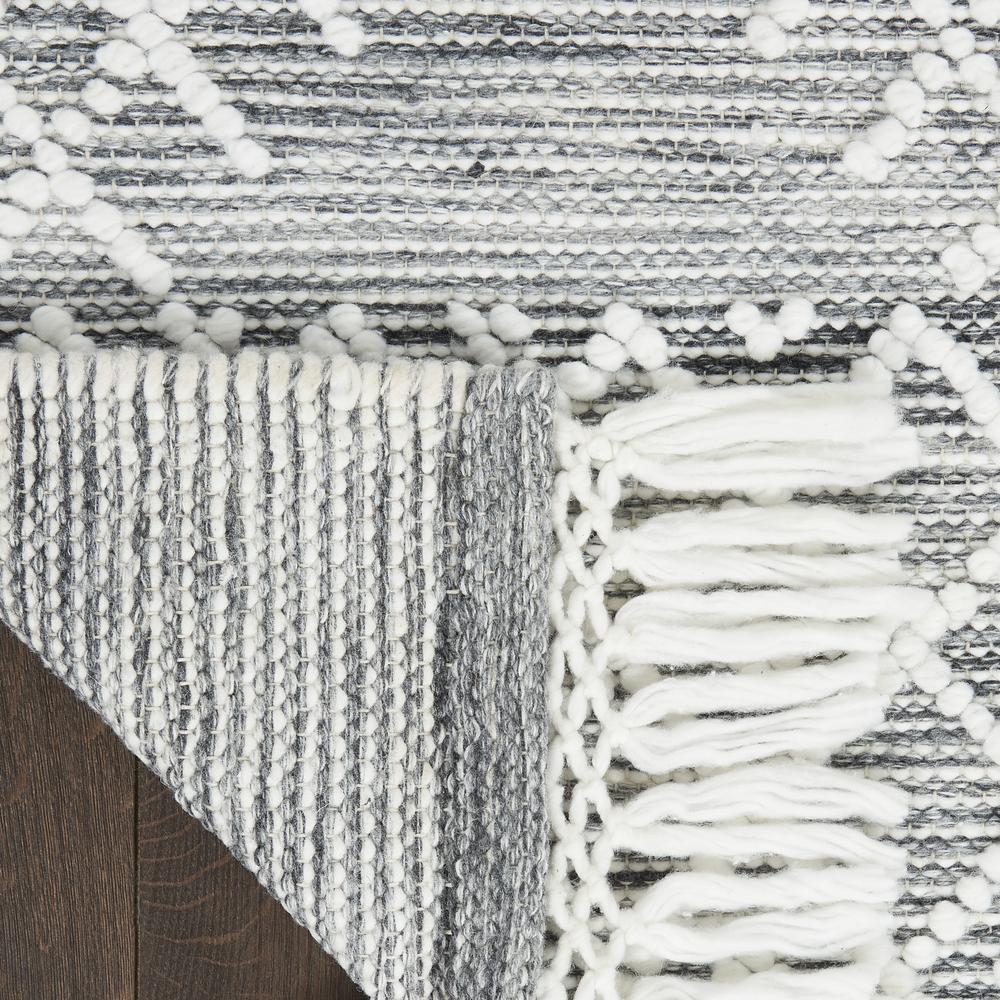 Bohemian Rectangle Area Rug, 4' x 6'. Picture 4