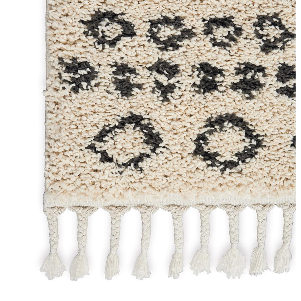Moroccan Shag Area Rug, Cream, 3'11" x 6'7". Picture 5