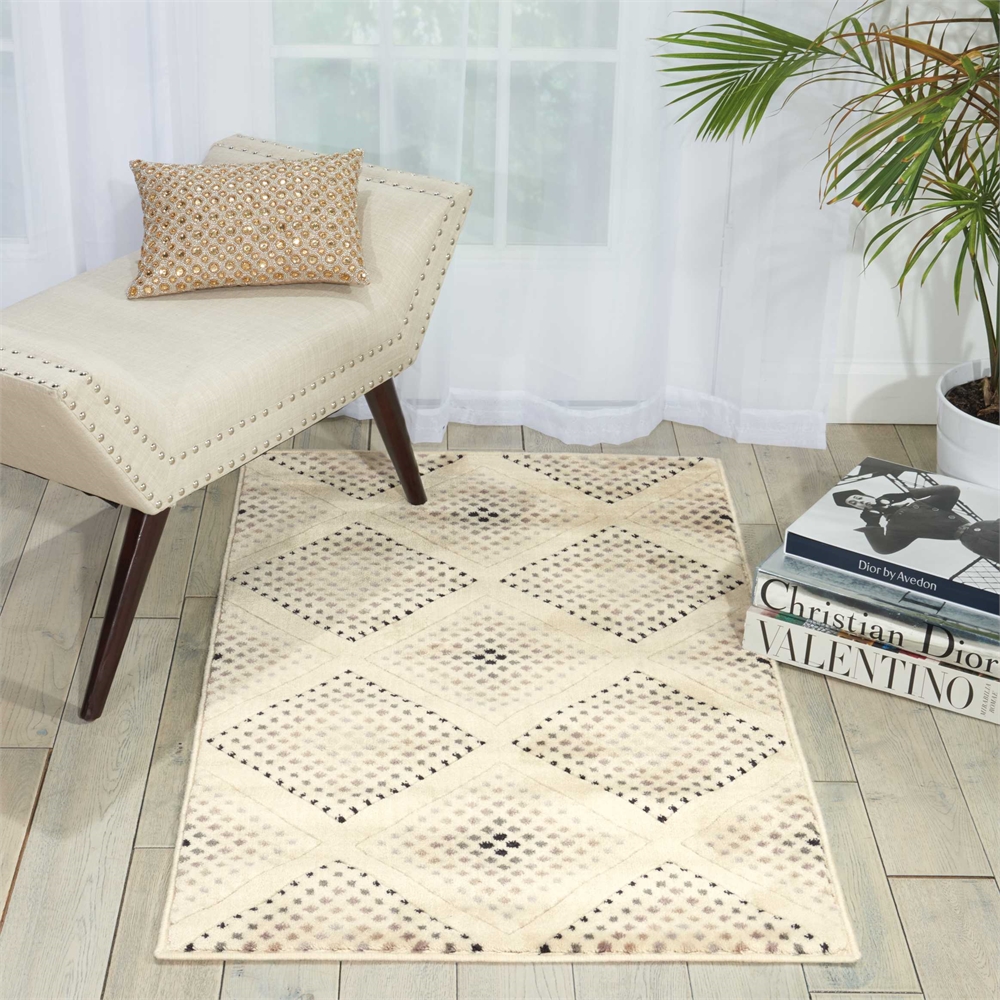 Utopia Champagne Area Rug. Picture 4