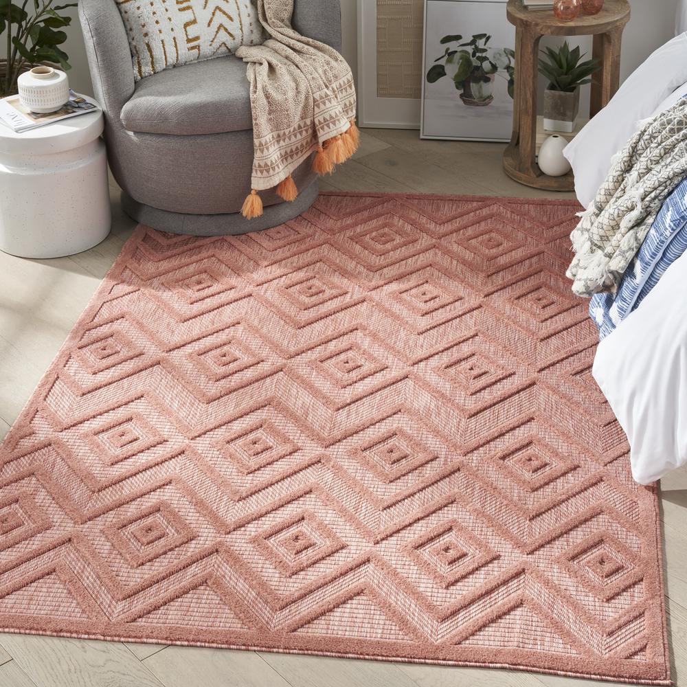 Modern Rectangle Area Rug, 6' x 9'. Picture 3