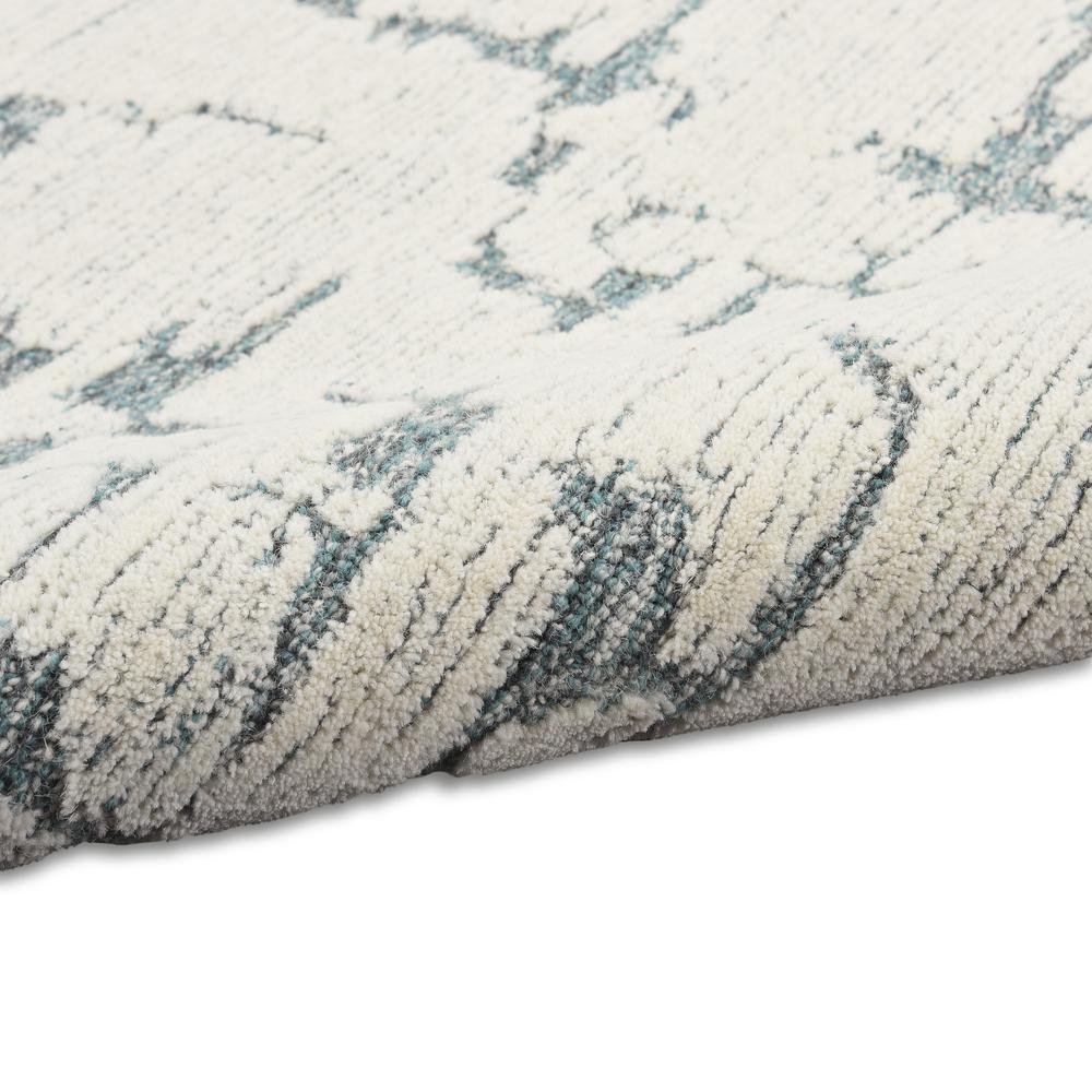 Modern Rectangle Area Rug, 5' x 7'. Picture 6