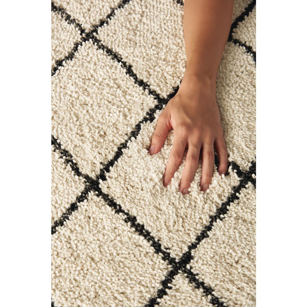 Shag Rectangle Area Rug, 5' x 7'. Picture 10