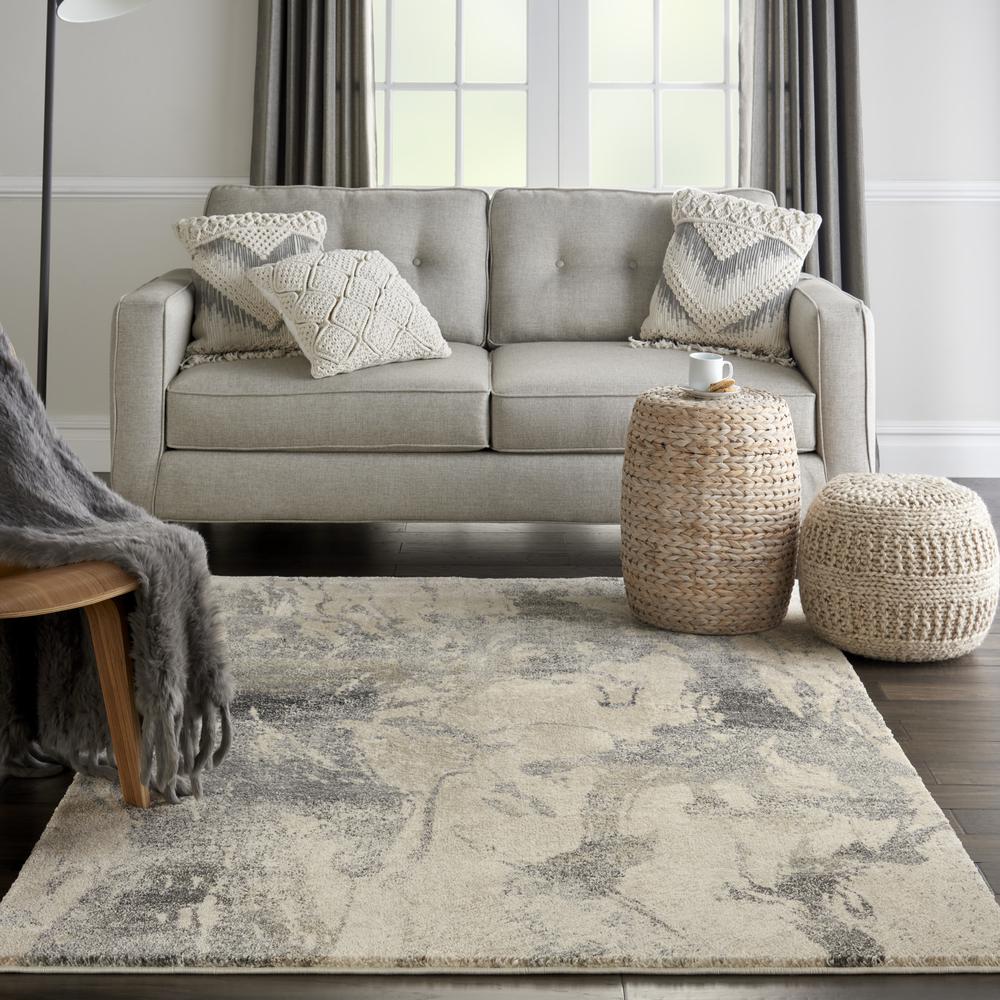 Modern Rectangle Area Rug, 5' x 7'. Picture 3