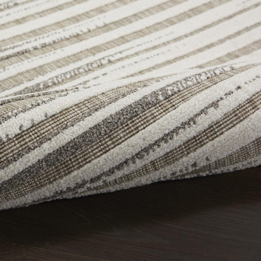 CLA01 Calobra Lt Grey Area Rug- 4' x 6'. Picture 7