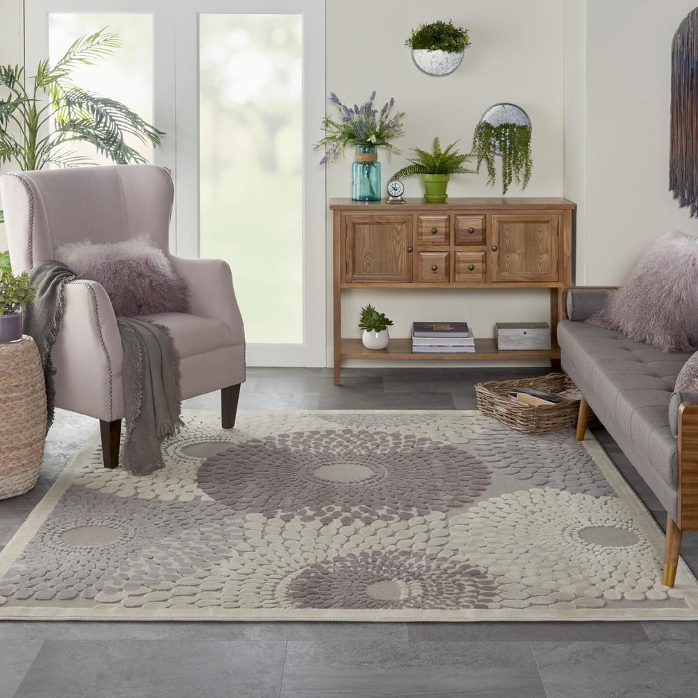 Graphic Illusions Area Rug, Grey, 6'7" x SQUARE. Picture 2