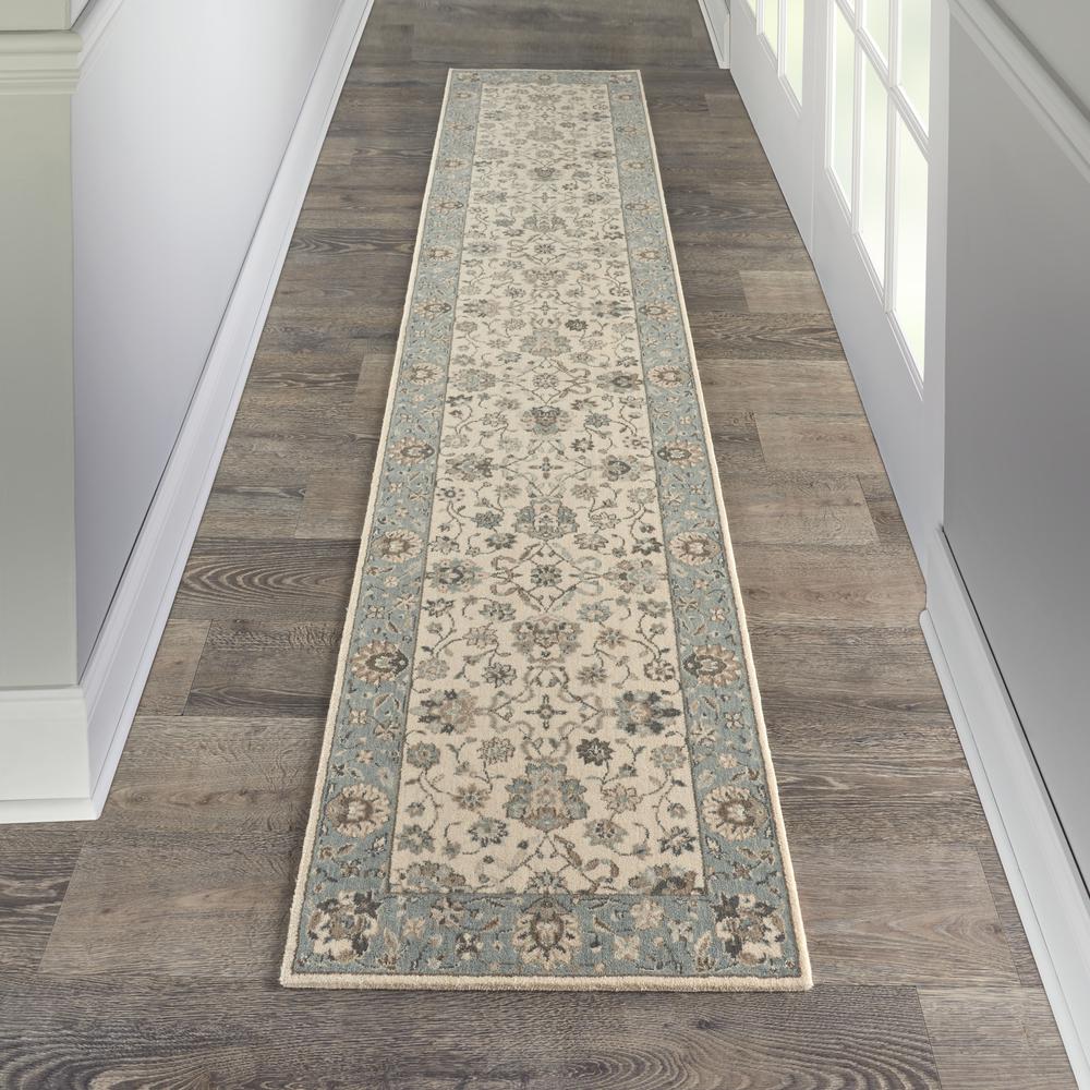 Runner Farmhouse Machine Made Area Rug. Picture 2
