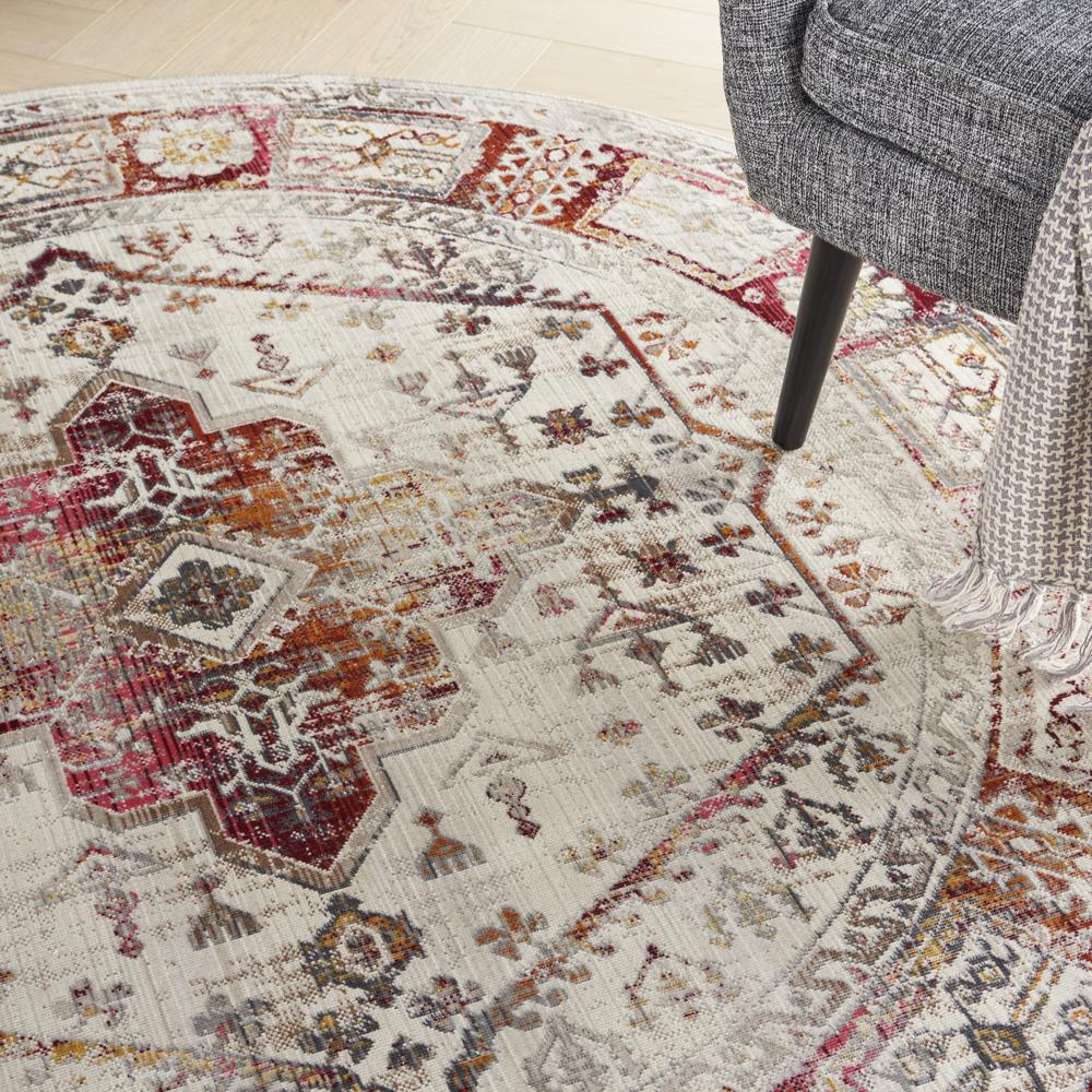 Vintage Round Area Rug, 6' x Round. Picture 8