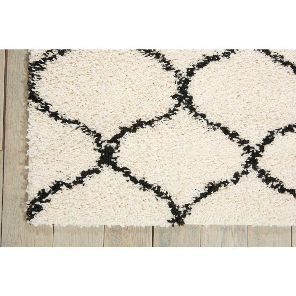 Windsor Area Rug, Ivory, 8'2" x 10'. Picture 3