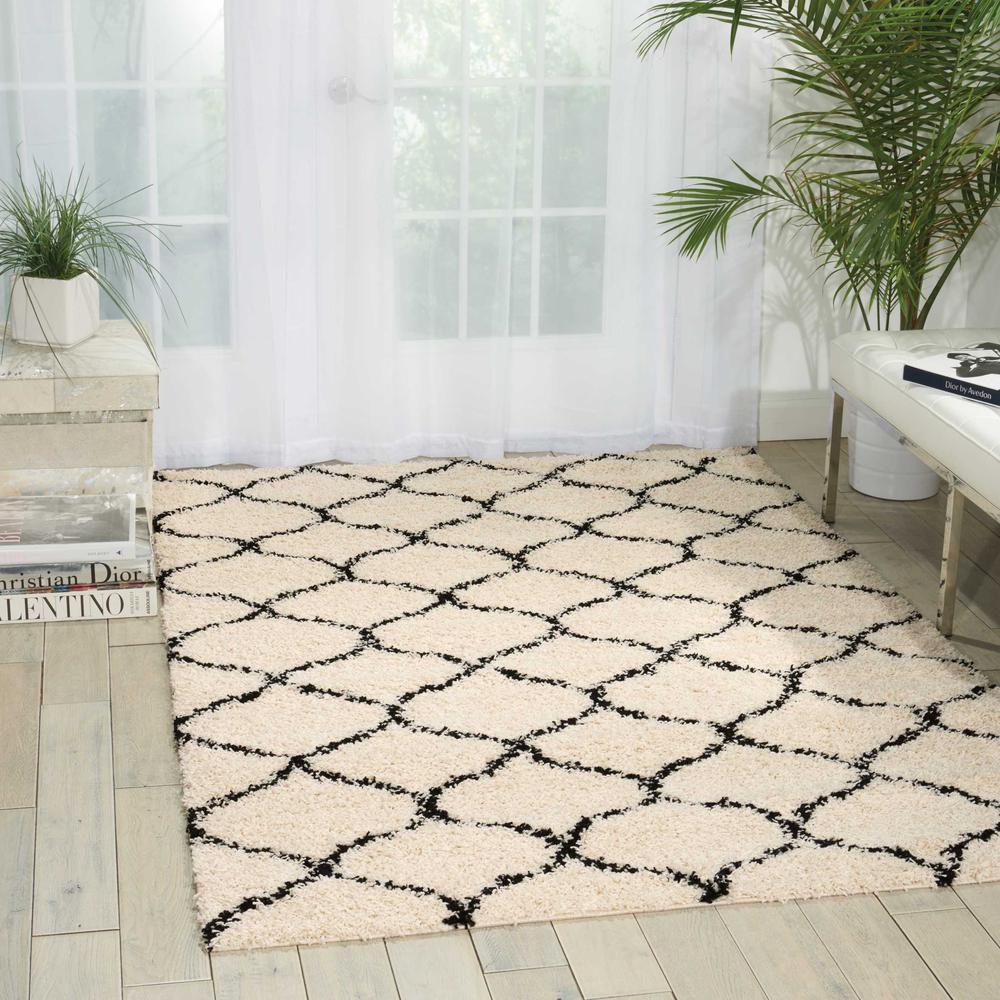 Windsor Area Rug, Ivory, 8'2" x 10'. Picture 2