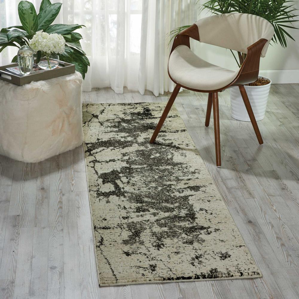 Modern Runner Area Rug, 8' Runner. Picture 2