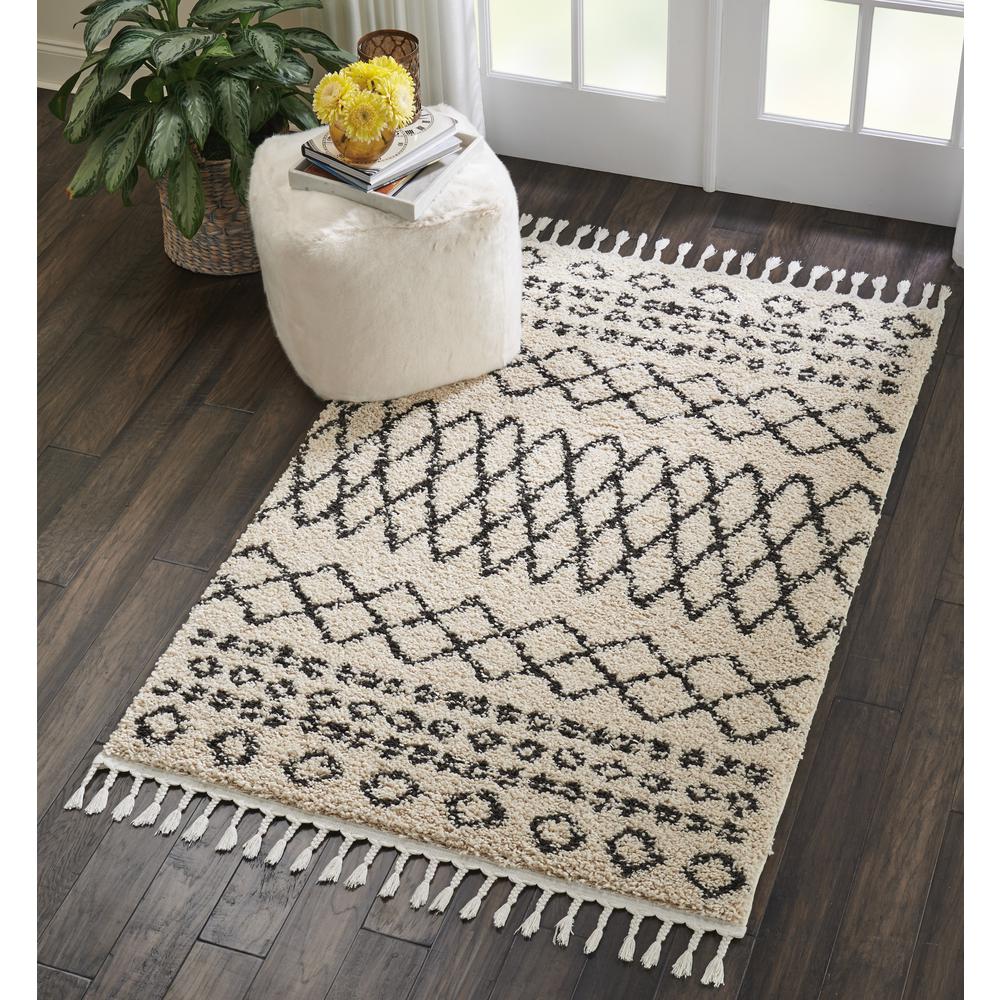 Moroccan Shag Area Rug, Cream, 3'11" x 6'7". Picture 8