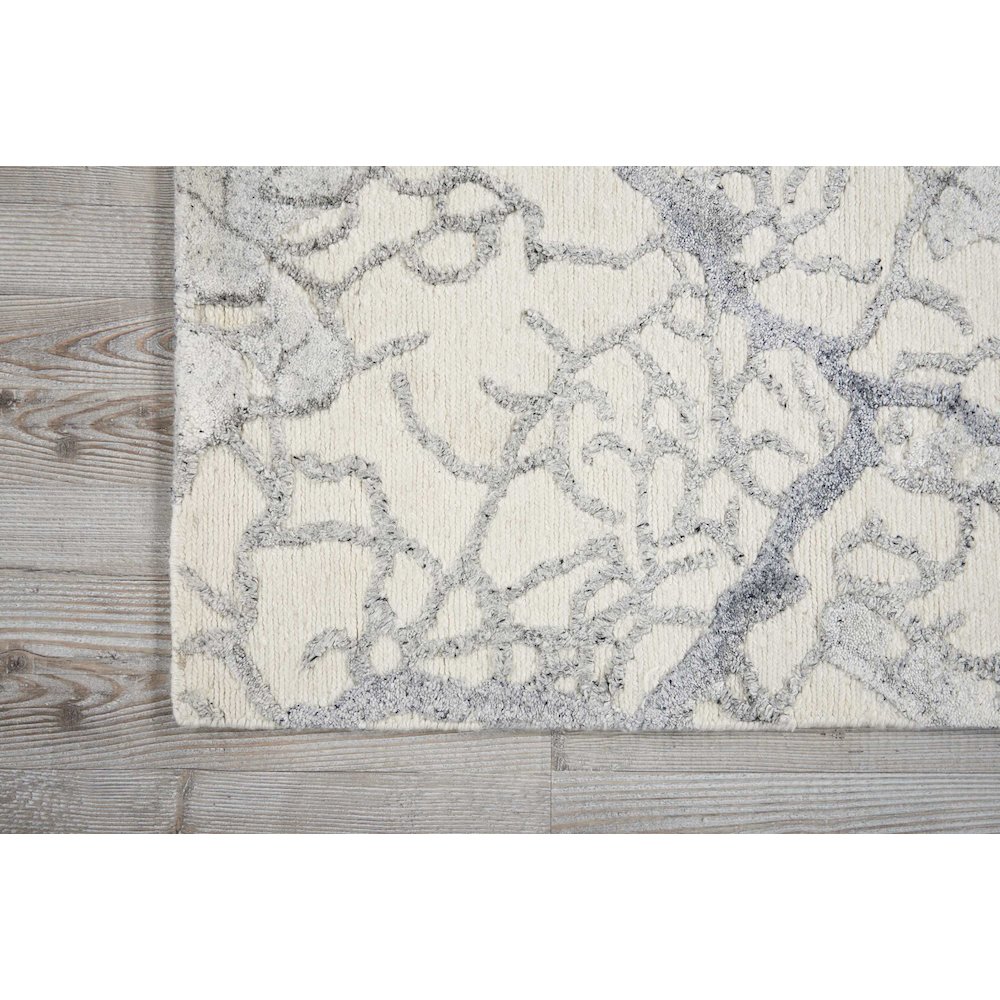 Divine Ivory Area Rug. Picture 3