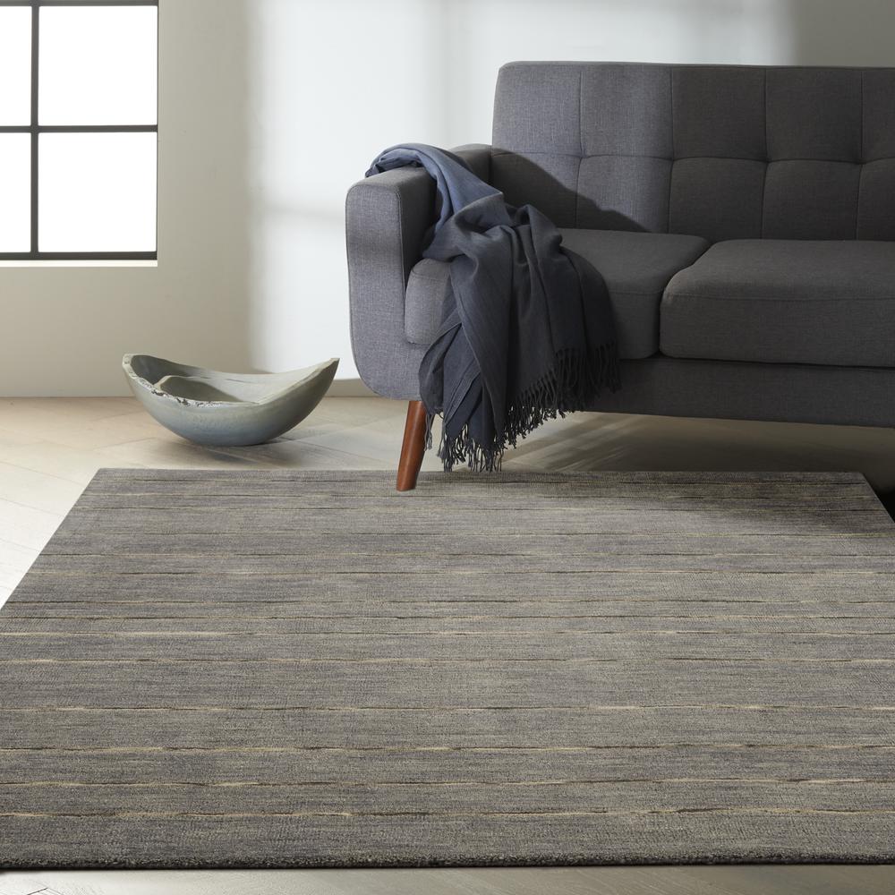 Modern Rectangle Area Rug, 4' x 6'. Picture 3