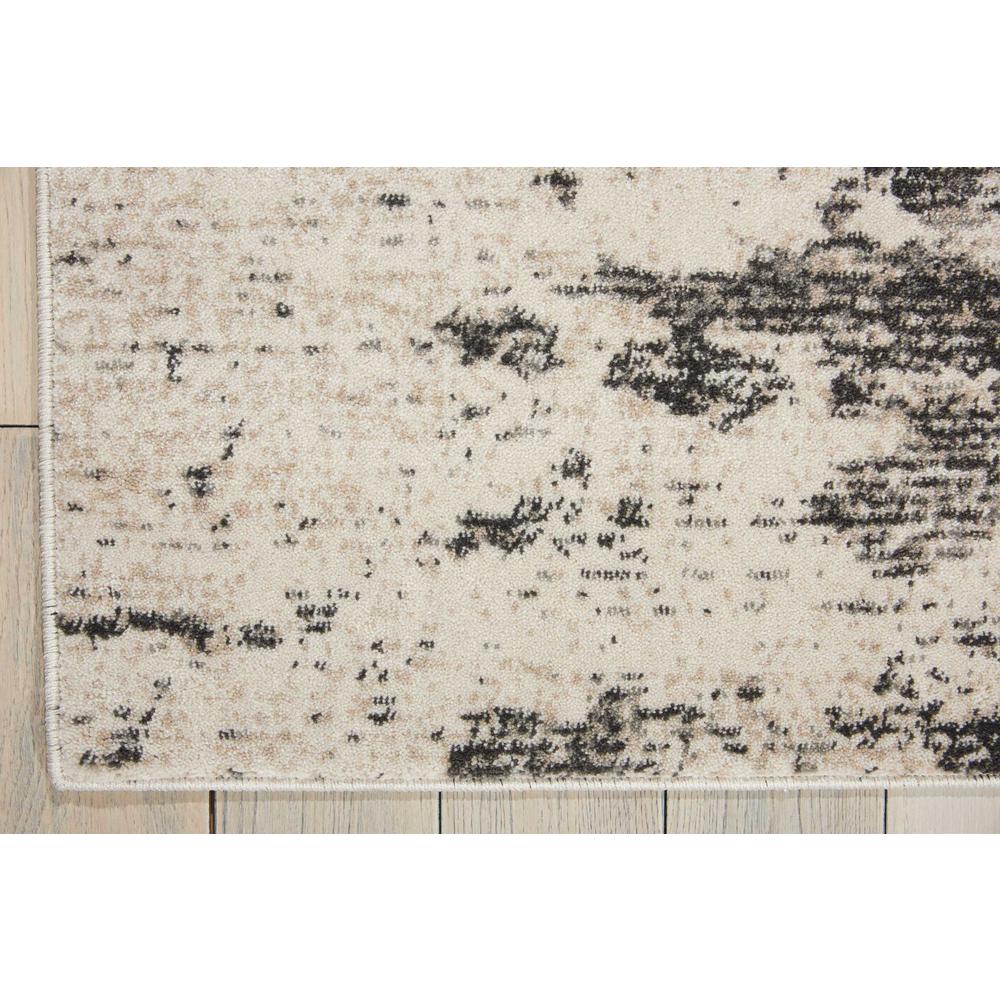 Modern Rectangle Area Rug, 5' x 7'. Picture 3