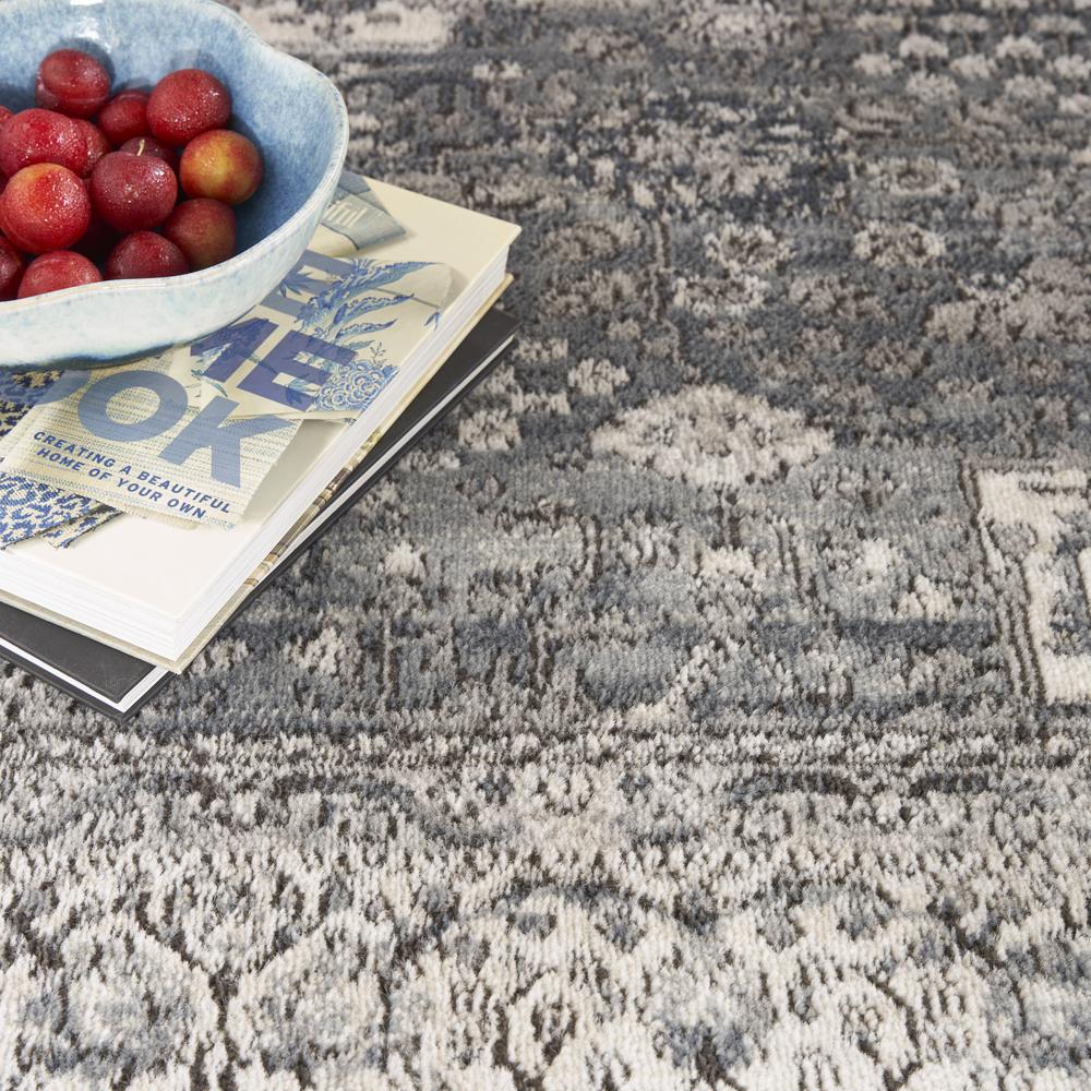 Vintage Rectangle Area Rug, 5' x 7'. Picture 9