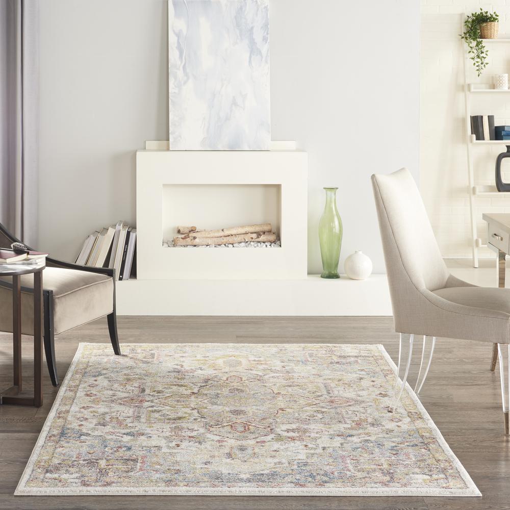 Traditional Rectangle Area Rug, 5' x 7'. Picture 9