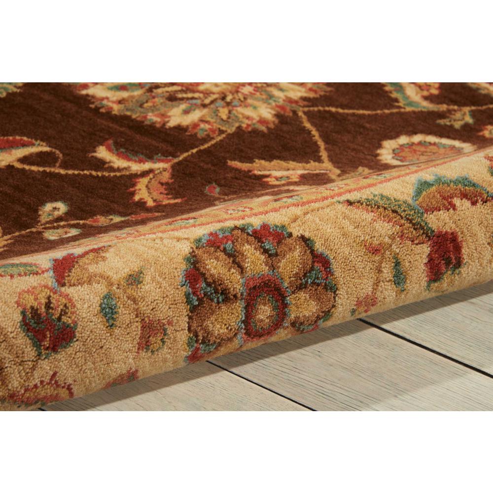 Round Traditional Machine Made Area Rug. Picture 4