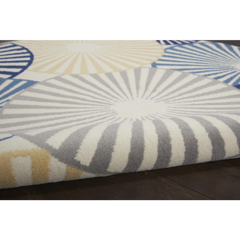 Contemporary Round Area Rug, 5' x Round. Picture 7