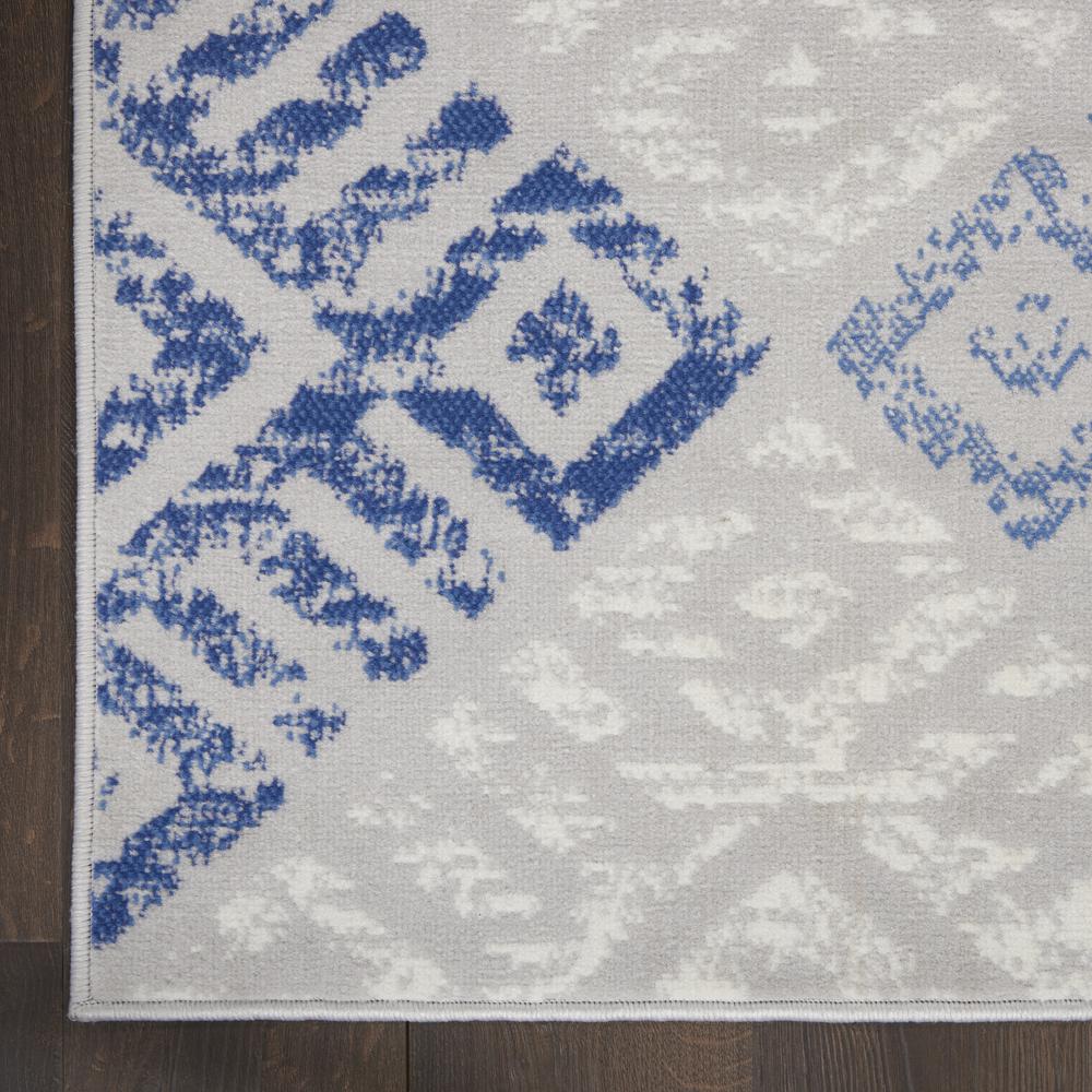 Bohemian Rectangle Area Rug, 4' x 6'. Picture 4