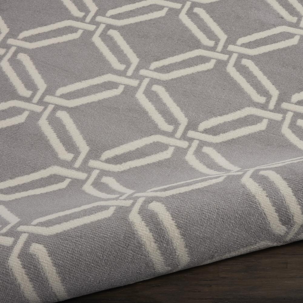 Contemporary Round Area Rug, 5' x Round. Picture 7