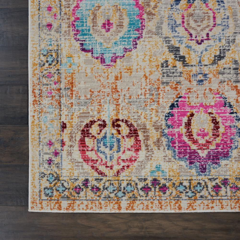 Vintage Rectangle Area Rug, 4' x 6'. Picture 4