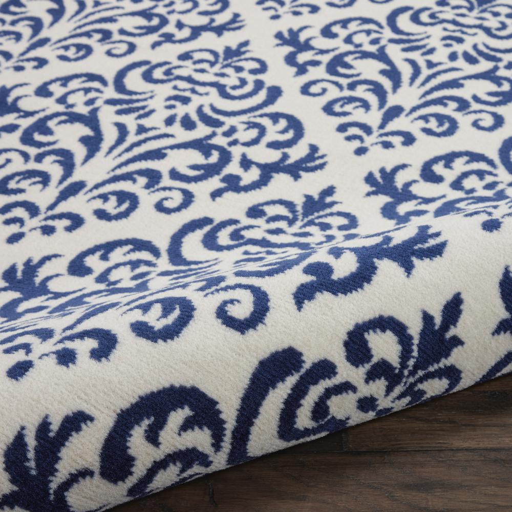 Transitional Round Area Rug, 5' x Round. Picture 8
